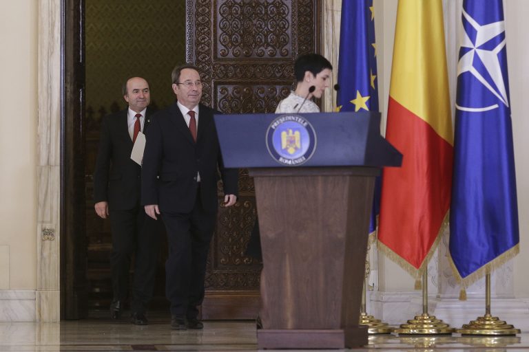 Câți bani pierd Tudorel Toader și Valer Dorneanu după tăierea pensiilor speciale