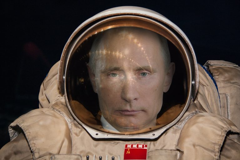 Cel mai nou truc al lui Vladimir Putin pentru a face Rusia să pară o democrație