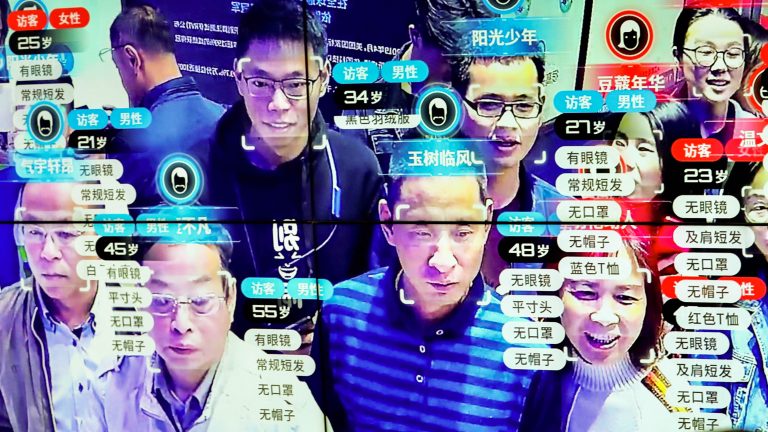 Cum se îndreaptă China către implementarea unui sistem Big Brother: Aplicația anti-Covid-19 ar putea evalua și „zelul de activist”