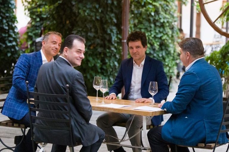 Ludovic Orban, la masă cu Nicușor Dan, în Centrul Vechi