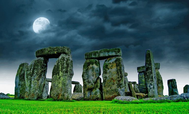 Cercetătorii au stabilit că Stonehenge este construit dintr-un material aproape indestructibil
