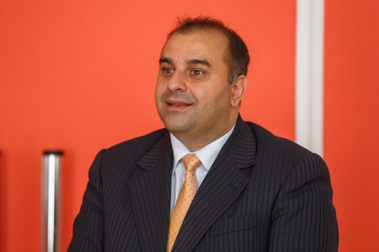 Viceprimarul Clujului, autoizolat la domiciliu, după ce soția a fost confirmată cu Covid-19