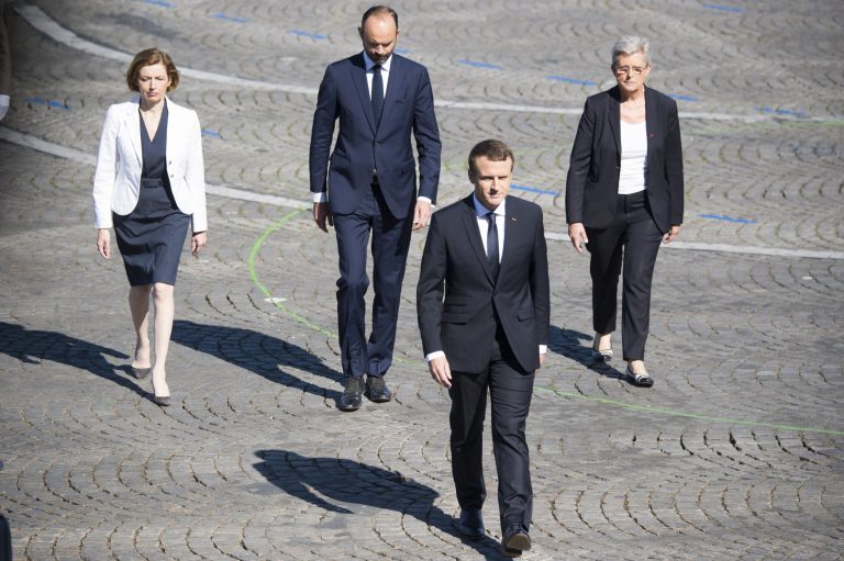 Guvernul de la Paris a demisionat