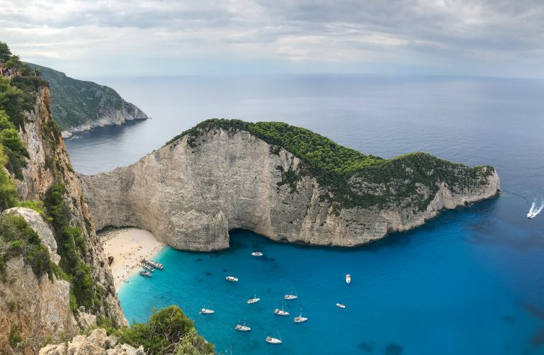 Ce trebuie să știe turiștii care merg în Grecia – precizările MAE