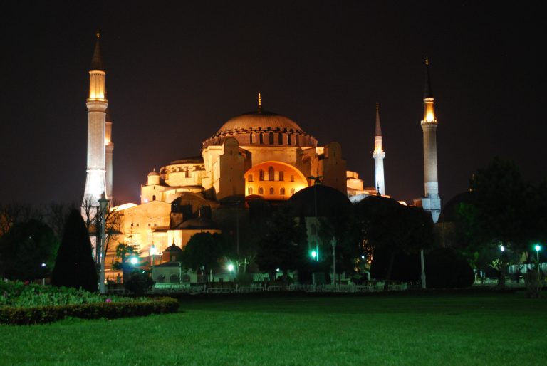 UNESCO cere Turciei un raport despre starea de conservare a Bazilicii Sfânta Sofia