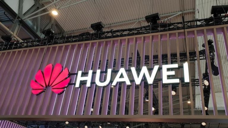 Echipamentele 5G făcute de Huawei, interzise în Marea Britanie