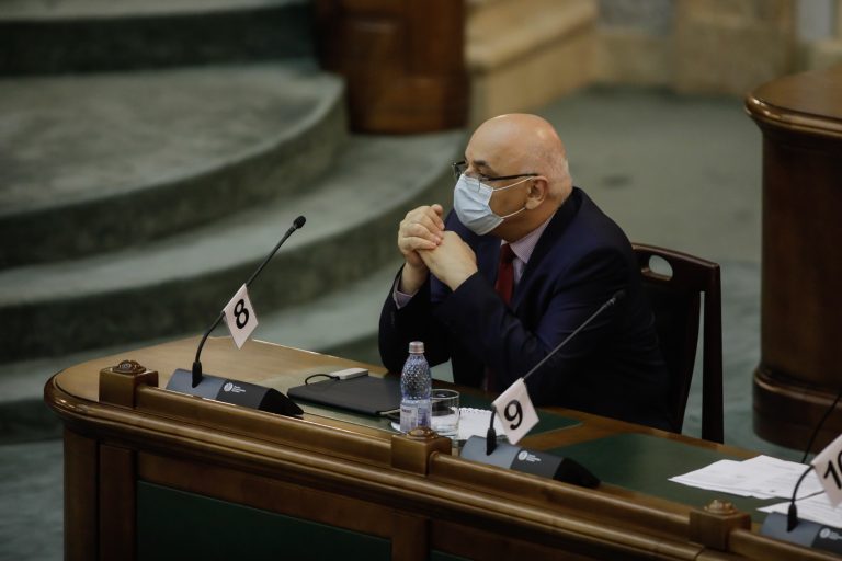 „Regele” rămâne pe tron. Bode: Nu am pus în discuţie în acest moment evaluarea activităţii lui Raed Arafat