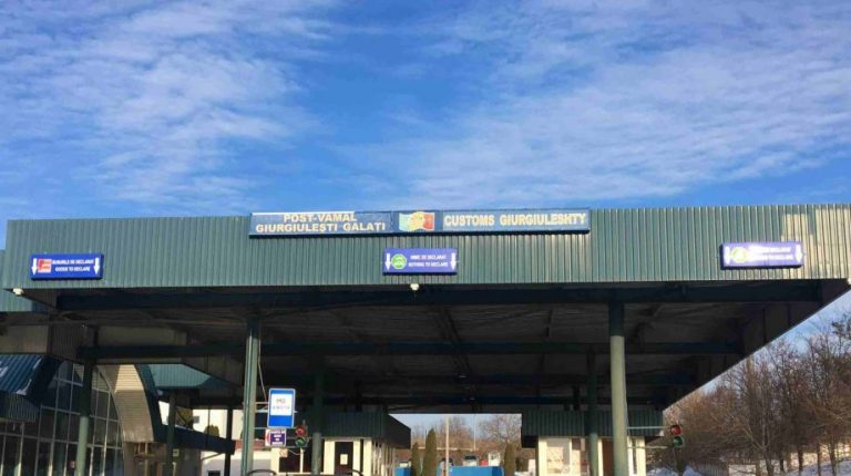 Șpagă între 50 și 90 de euro pentru un test negativ fals