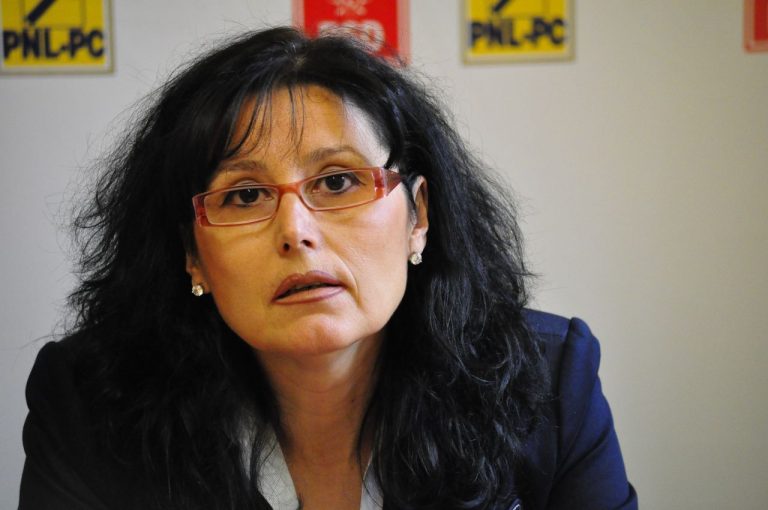 Soțul deputatei lui Dan Voiculescu, Steluța Gustica Cătăniciu, a obținut 675.000 lei de la o firmă cu afaceri de doar 14.500 lei