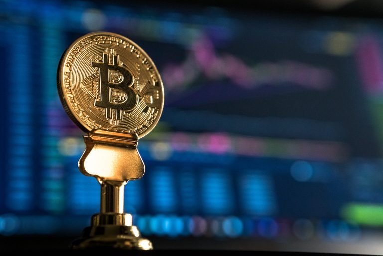 Țepe cu Bitcoin pe Twitter. Bill Gates, Elon Musk sau Joe Biden, printre țintele hackerilor