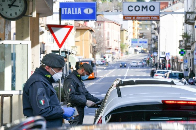 Italia a renunţat la restricţiile privind intrarea în ţară a turiştilor, începând de miercuri