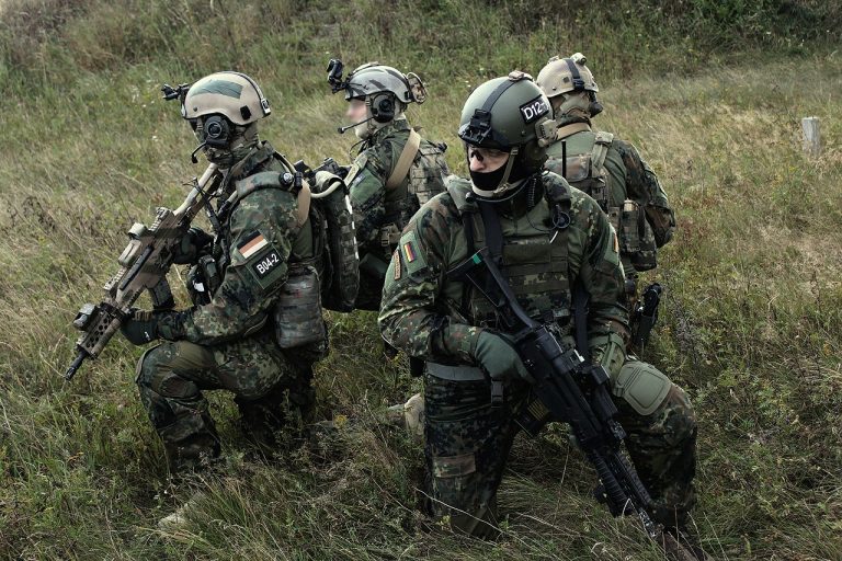 O companie a forțelor speciale germane KSK, desființată din cauza legăturilor cu extrema dreaptă. „Zidul tăcerii este pe cale să fie spart”