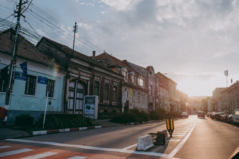Orașele din România care se scufundă cu câţiva centimetri pe an