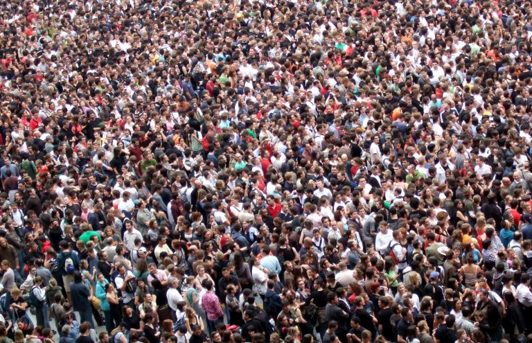Populația Globului va fi mai mică cu 2 miliarde decât se așteptase ONU. Populația Chinei se va înjumătăți, a Africii se va tripla