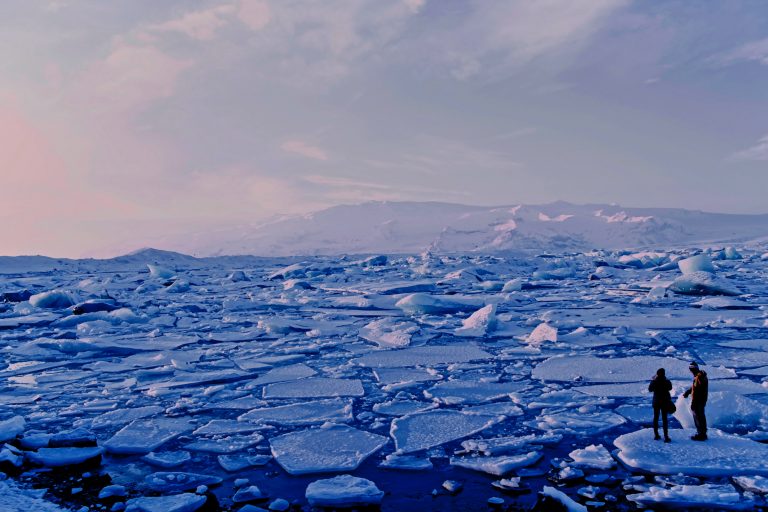 VIDEO|Descoperire în premieră în Arctica. Ar putea schimba radical modelul climatic al regiunii / Record absolut de căldură în Svalbard