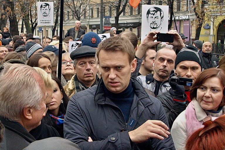 Duma de Stat cere o anchetă în cazul presupusei otrăviri a lui Navalnîi,  pentru a afla dacă a fost pusă la cale de „forțe străine”