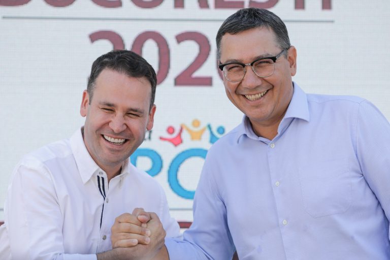 Famiglia de la sectorul 3: Robert Negoiță și-a angajat fiul la o companie subordonată Primăriei