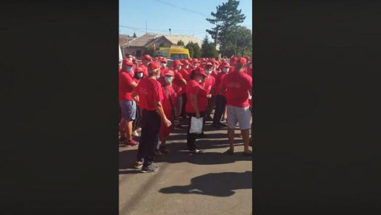 Miting electoral fără respectarea regulilor de distanțare, într-o comună din Dolj