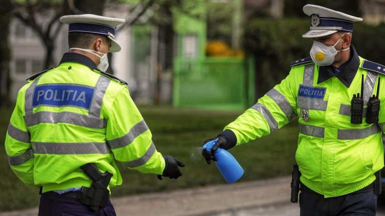 Focar de coronavirus la Poliția Timiș: 22 de polițiști infectați, 13 în izolare. Cei mai mulți, de la Serviciul Rutier