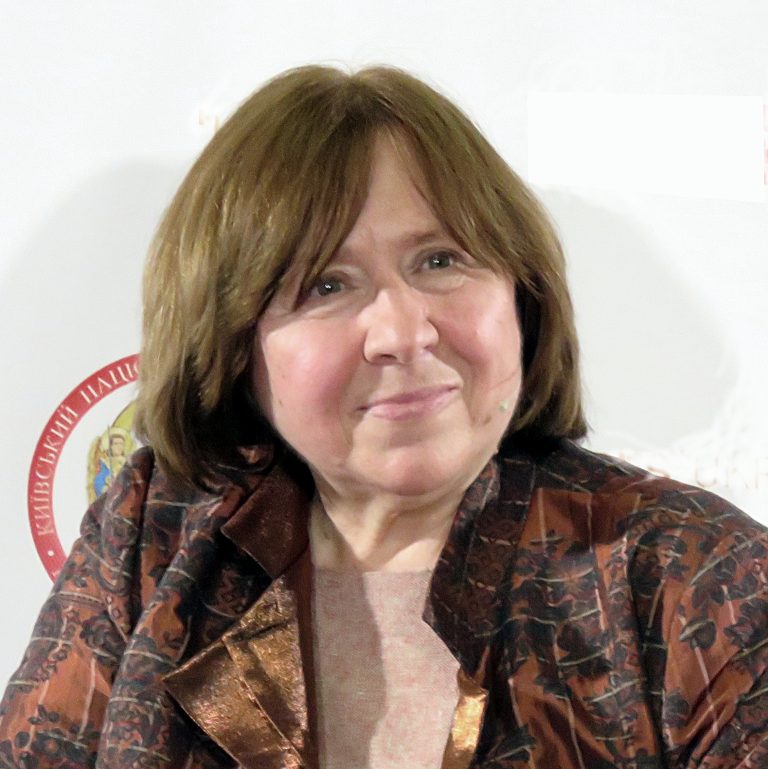 Belarus | Laureata Nobel, Svetlana Alexievici, convocată la interogatoriu