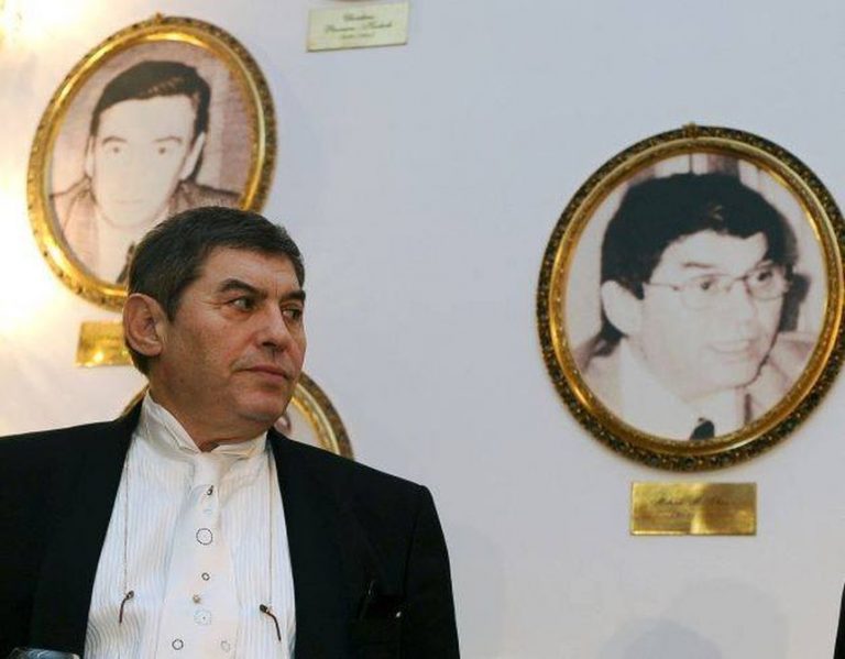 De aproape un an, nimeni nu știe cine trebuie să execute averea fostului preşedinte al Camerei de Comerţ, avocatul Mihail Vlasov. Despre ce sumă este vorba