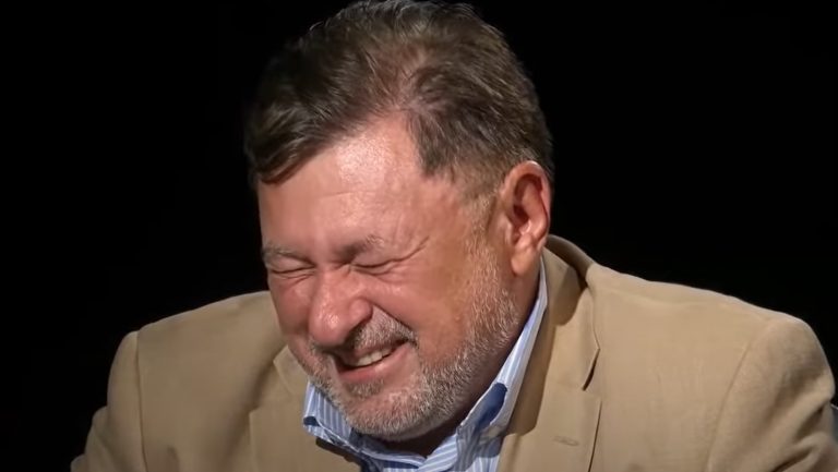 VIDEO | Rafila, criză de râs la „Marius Tucă Show” din cauza unei declarații a ministrului Tătaru