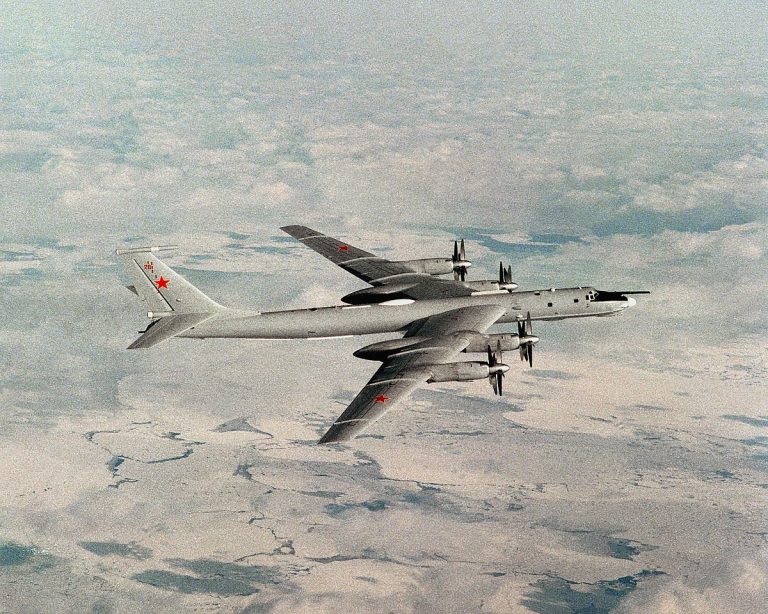 Expert militar rus: „Dacă va fi nevoie, Rusia va salva Armenia cu o lovitură nucleară”