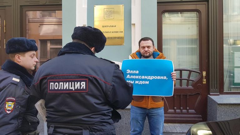Aliaţii opozantului Navalnîi revendică victorii simbolice în alegerile regionale din Rusia