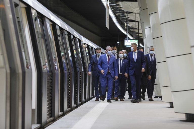 FOTO-VIDEO | Ziua „dezghețului” pentru Drumul Taberei: Inaugurarea magistralei 5. Iohannis: „Risca să devină o legendă a amânărilor”