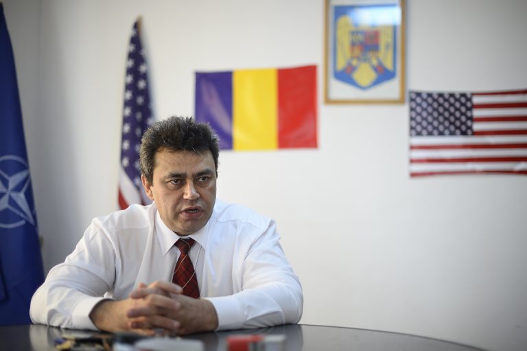 Se întâmplă în România: Alegătorii dintr-o comună au votat cu primarul mort de COVID