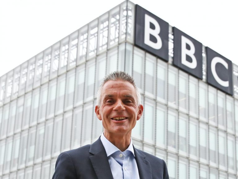 Tim Davie, noul director general al BBC, consideră că angajaţii grupului nu ar trebui să îşi publice opiniile pe reţelele de socializare