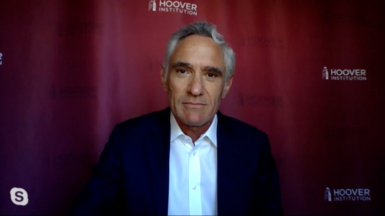 Ideile controversate ale dr. Atlas, noul consilier pe probleme de COVID-19 al președintelui SUA. Trump: „Are multe idei grozave”