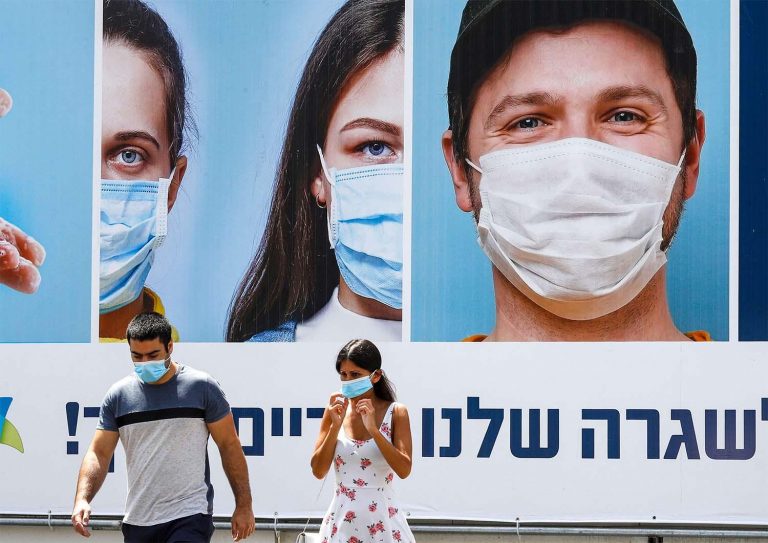 Israelul îşi va relaxa măsurile de restricţii sociale pentru cei vaccinați sau trecuți prin boală, pe baza unui ”Green Pass”