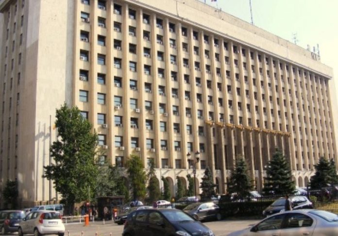 Incident la Ministerul Transporturilor: Un lift s-a prăbușit în Palatul CFR. Cinci oameni au fost răniți