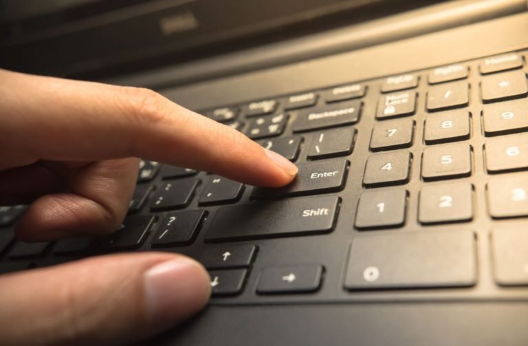 Avertisment privind fraudele online de Paște / Recomandări