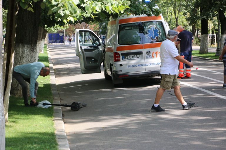 Accident mortal provocat în Buzău de un bărbat care conducea o trotinetă electrică