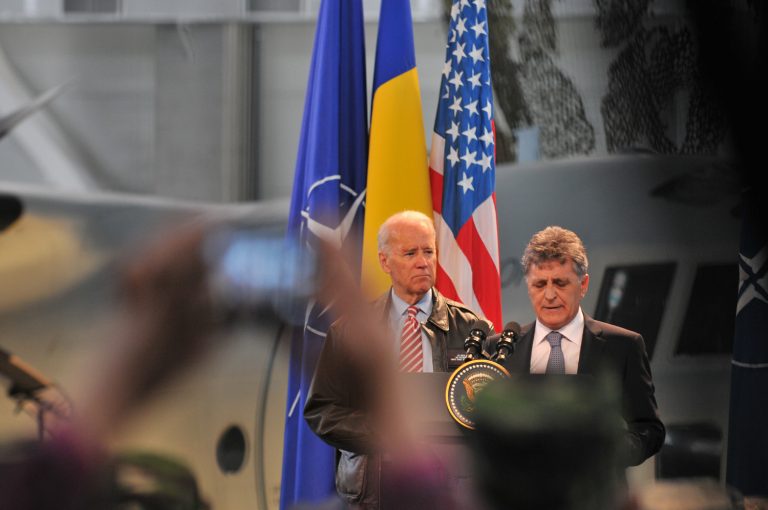 Familia Biden, acuzată din nou de afaceri necurate în România. Șeful de cabinet de la Casa Albă: „Zilele următoare veți vedea și o conexiune românească”