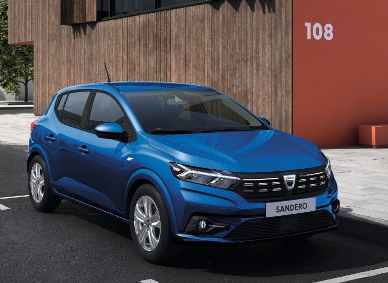Producția celui mai vândut model Dacia se mută integral din România. Ce modele se vor mai produce la Mioveni