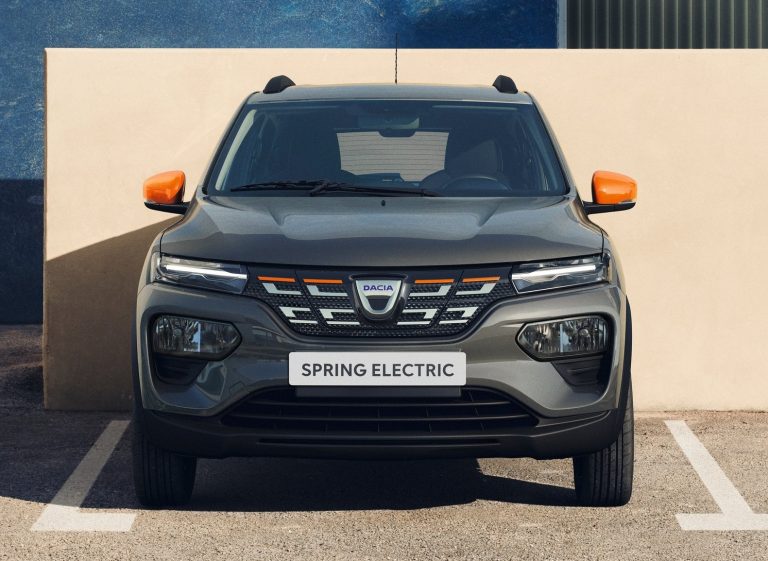 Dacia goes a little bit more electric