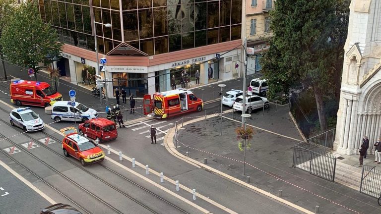 Franța trece la „urgență atentat”, cel mai ridicat nivel de securitate din planul antiterorist al țării