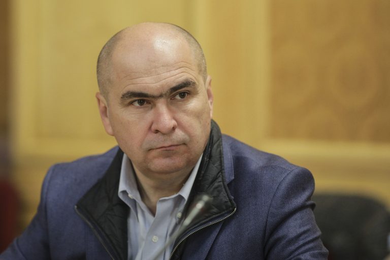 Toţi angajaţii unei agenţii a CJ Bihor, daţi afară. Organigrama, subţiată de opt ori