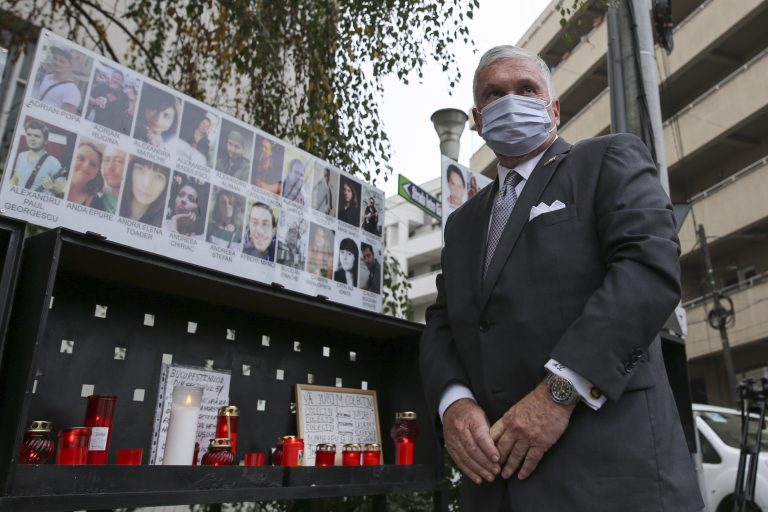 Ambasadorul SUA, mesaj la Colectiv: Dacă aplicăm regulile statului de drept, am evita problemele de acest fel
