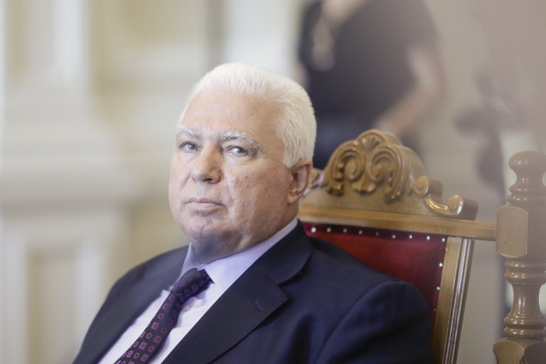 Fost judecător CCR, trecut în solda lui Piedone