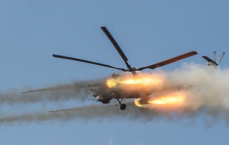 Armata rusă îşi echipează elicopterele de atac cu drone-kamikaze