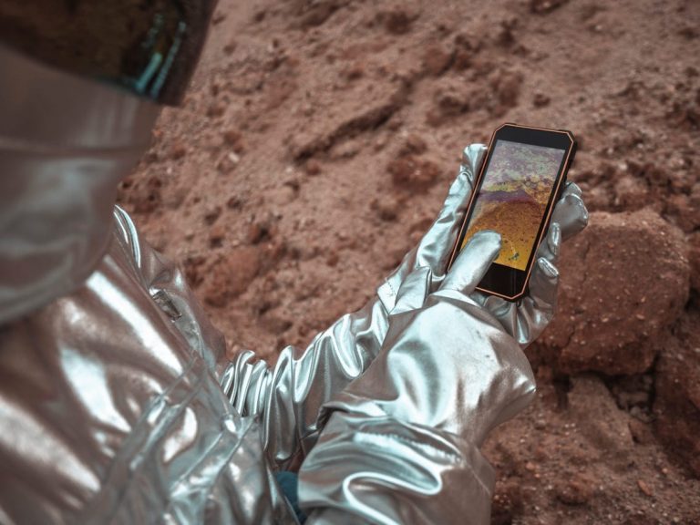 Nokia va construi pentru NASA o reţea de telefonie mobilă 4G pe Lună
