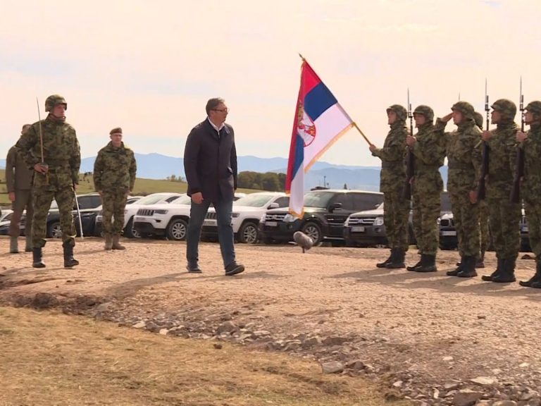 Armata sârbă – demonstrație de forță cu drone chineze si avioane de luptă rusești