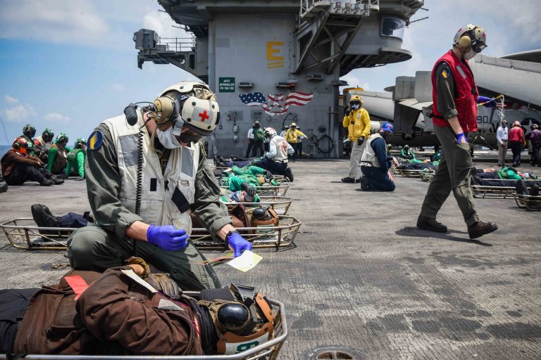 Navă de război americană în strâmtoarea Taiwan, în timp ce Xi Jinping le cere militarilor chinezi să fie pregătiți de război