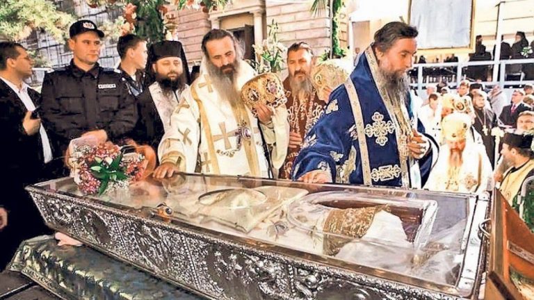 Ce s-a întâmplat la Sf. Parascheva? Explicațiile ministrului de Interne