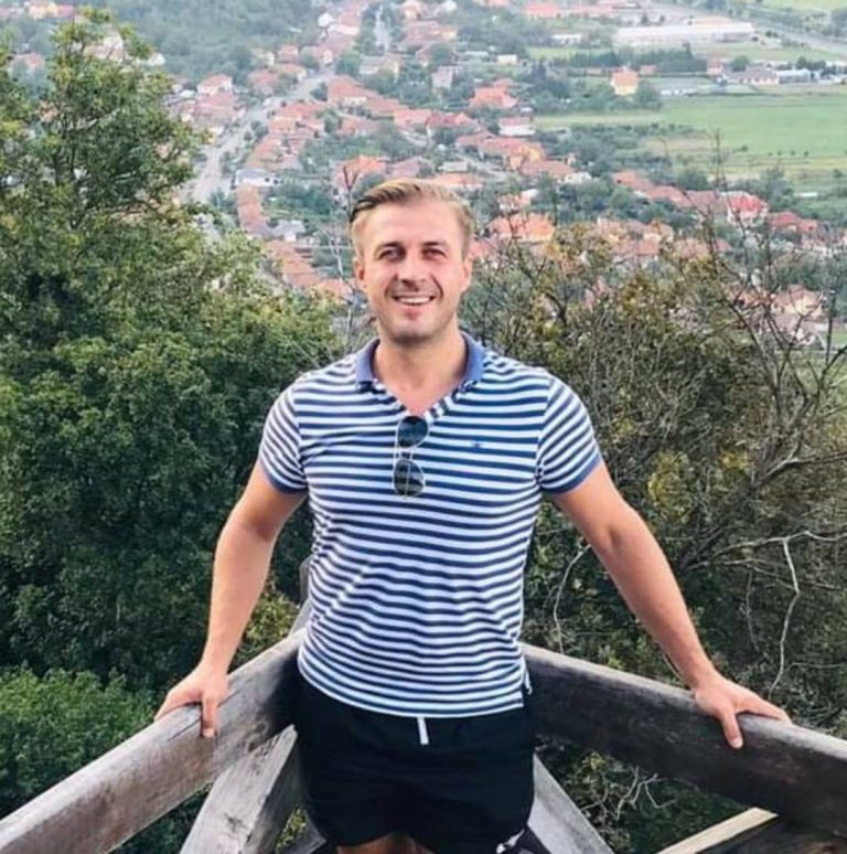 Șeful de cabinet al lui Buzatu, limbaj suburban la adresa ministrului Sănătății: „Tătarule, f***-** Crăciunul și Revelionul m*-**i”
