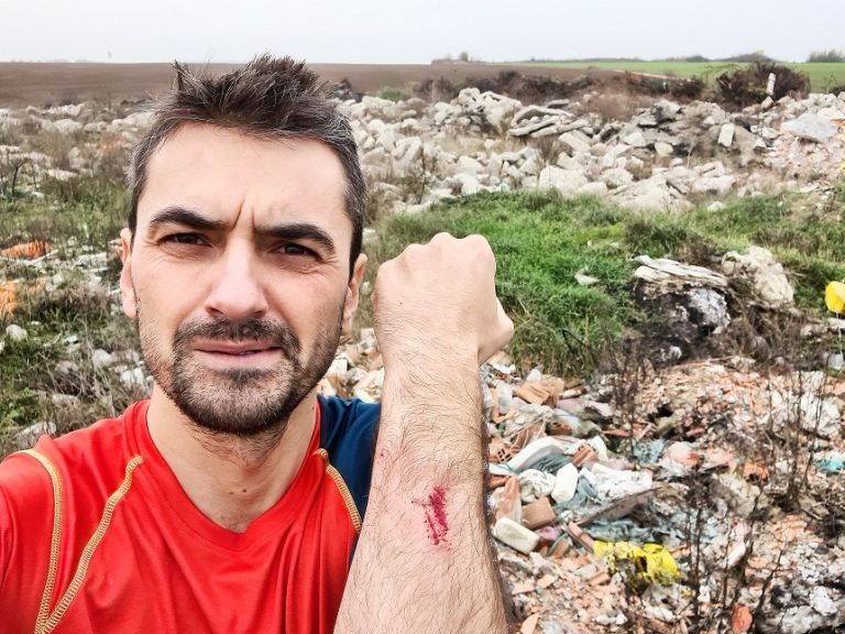 VIDEO. Primăria Corbeanca, acuzată că aruncă deşeuri pe câmp. Alex Găvan, apel către preşedinte, premier, ministrulMediului şi prefectul de Ilfov